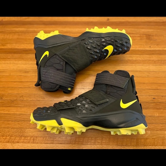 Size 14 Nike Oregon Ducks Force Savage Elite 2 Shark...